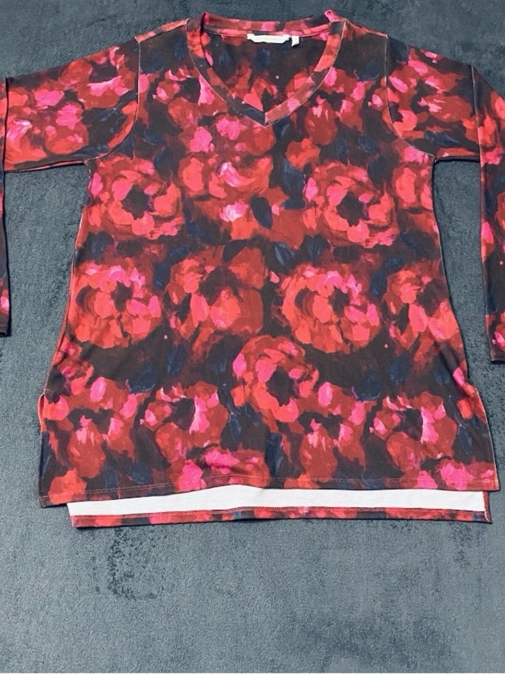 Soft Surroundings Tunic Womens L Red Rose Dark Floral V-Neck Long Sleeve